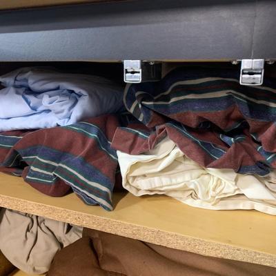 LOT 28 B: Linen Collection Clearout! Comforters, Sheets, Quilts, & More