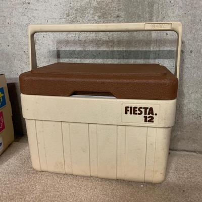 LOT 31 B: Camping Collection; Lifestraw, Travel Cooking Pots, Headlamp, Colman Thermos, Lanterns, 5 Gallon Water Pak, Cooler, Freeplay...