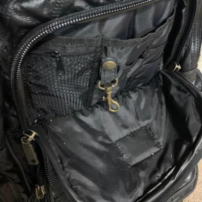 LOT 33 B: Pioneer Express Leather Travel Bag & Protégé Suitcase