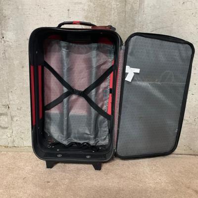 LOT 33 B: Pioneer Express Leather Travel Bag & Protégé Suitcase