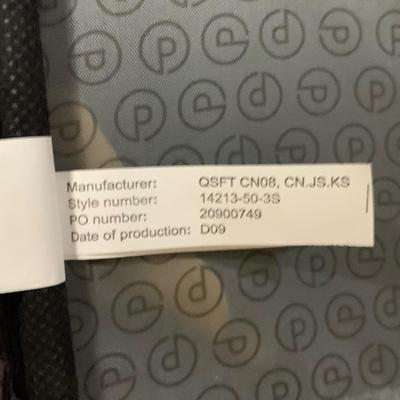 LOT 33 B: Pioneer Express Leather Travel Bag & Protégé Suitcase