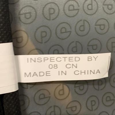 LOT 33 B: Pioneer Express Leather Travel Bag & Protégé Suitcase