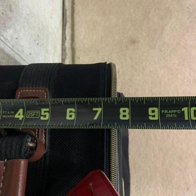 LOT 34 B: American Tourister Suitcases