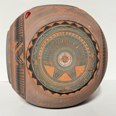 LOT 41B: 1990s Navajo Pottery Signed by Artist David Willie