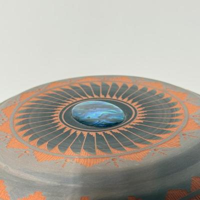 LOT 41B: 1990s Navajo Pottery Signed by Artist David Willie