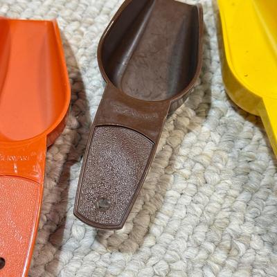 LOT 48B: Large Collection of Vintage Tupperware Utensils, Measuring Instruments & More