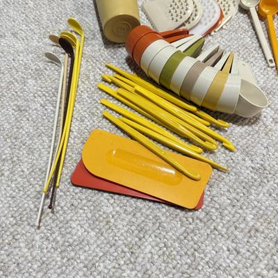 LOT 48B: Large Collection of Vintage Tupperware Utensils, Measuring Instruments & More