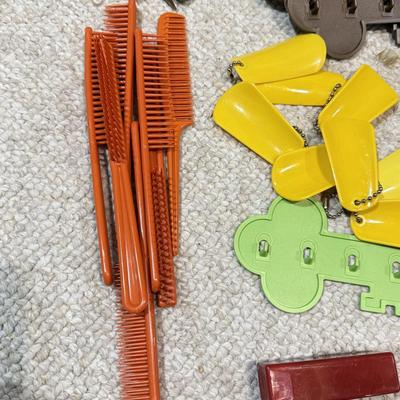 LOT 49B: Vintage Tupperware Collection - Containers, Measuring Cup, Key Hooks, Combs, Kids’ Lunchbox & Mo