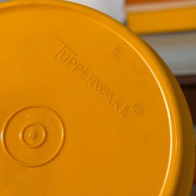 LOT 50B: Vintage 70s Style Tupperware Collection