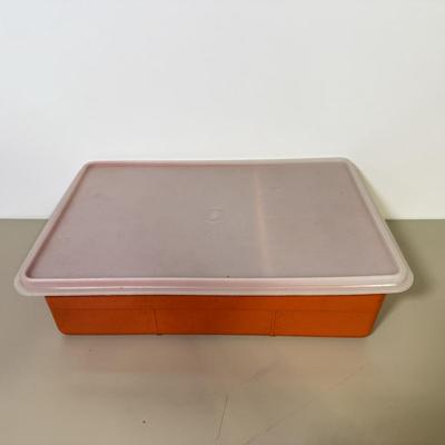 LOT 50B: Vintage 70s Style Tupperware Collection