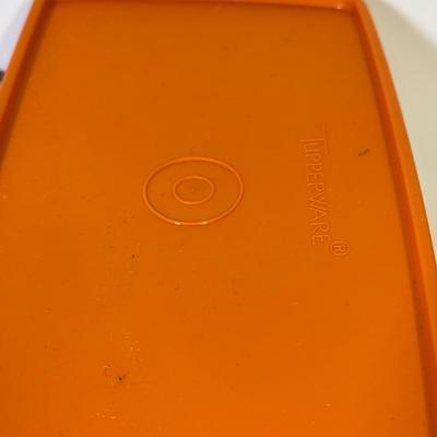 LOT 50B: Vintage 70s Style Tupperware Collection