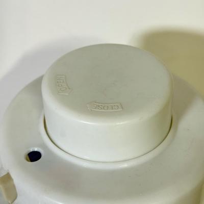 LOT 52B: Vintage Thermoses