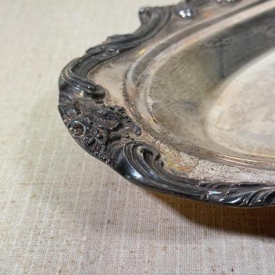 LOT 66B: Vintage Silverplate Collection - Towle Jewlery Box, Amston 1741 Platter, Victoria 118 Meat Tray & Footed Bowl