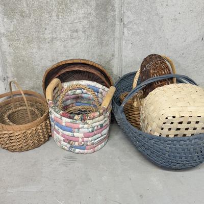 LOT 70B: Collection of Home Decor Baskets incl. Handmade