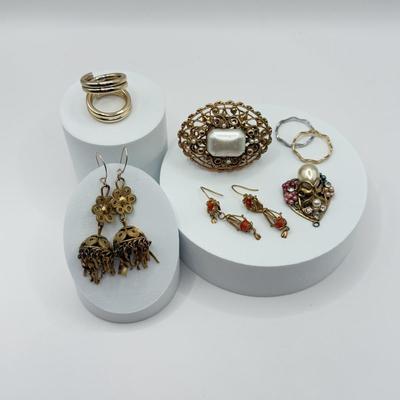 LOT 77J: Vintage Jewelry - Pierced Drop Earrings, Large Filigree Ring (7.5), “Pearl” Pendant & More Rings (4 & 7)