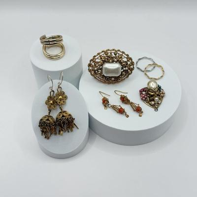 LOT 77J: Vintage Jewelry - Pierced Drop Earrings, Large Filigree Ring (7.5), “Pearl” Pendant & More Rings (4 & 7)