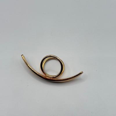 LOT 78J: Collection of Goldtone Jewelry - Collar Buckle Choker Necklaces, Size 4.5 Ring, Pins & Brooches