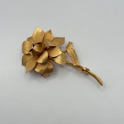 LOT 78J: Collection of Goldtone Jewelry - Collar Buckle Choker Necklaces, Size 4.5 Ring, Pins & Brooches