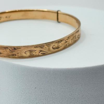 LOT 79J: Vintage 9ct Rolled Gold w/ Metal Core HG&S Hinged Bangle Bracelet w/ Safety Chain (12.9g)