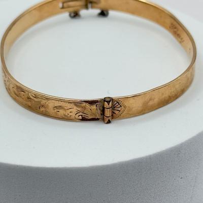 LOT 79J: Vintage 9ct Rolled Gold w/ Metal Core HG&S Hinged Bangle Bracelet w/ Safety Chain (12.9g)