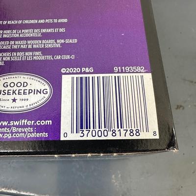 LOT 84G: Swiffer Wet Jet Supplies & Hardwood Floor Cleaner