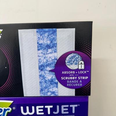 LOT 84G: Swiffer Wet Jet Supplies & Hardwood Floor Cleaner