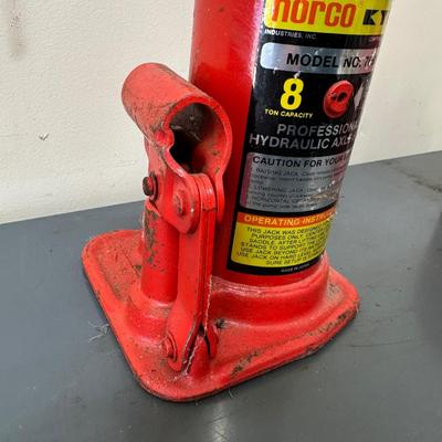 LOT 85G: Automotive Essentials! Hydraulic Jack, Ice Scrapers, Gas Can & More