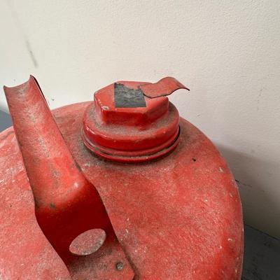 LOT 85G: Automotive Essentials! Hydraulic Jack, Ice Scrapers, Gas Can & More