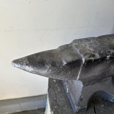 LOT 87G: Vintage Anvil w/ Stump Included