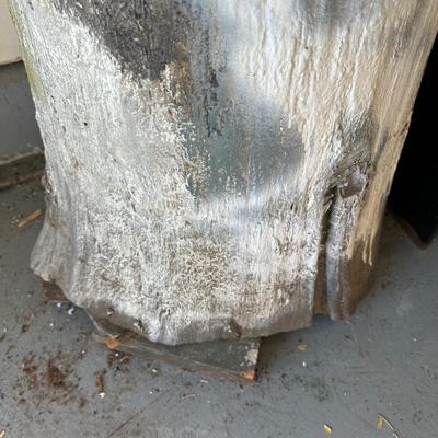 LOT 87G: Vintage Anvil w/ Stump Included