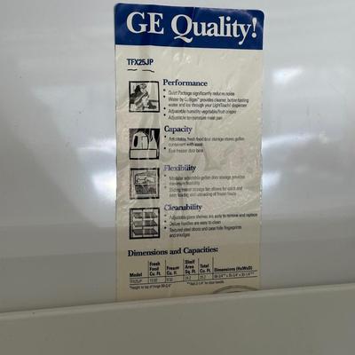 LOT 89G: General Electric Company Refrigerator model TFX25JPCC WW