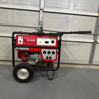 LOT 90G: Honda EB3500X Generator
