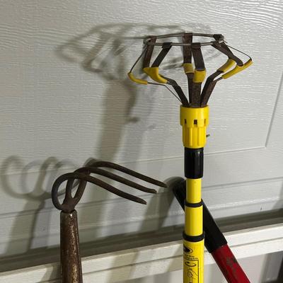 LOT 91G: Garden/House Tools, Hand Cart & More