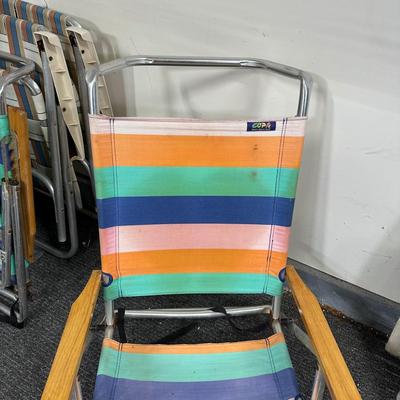 LOT 92G: 5 Folding Beach Chairs & 72” Beach Umbrellas