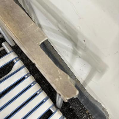 LOT 92G: 5 Folding Beach Chairs & 72” Beach Umbrellas