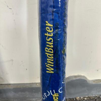 LOT 92G: 5 Folding Beach Chairs & 72” Beach Umbrellas