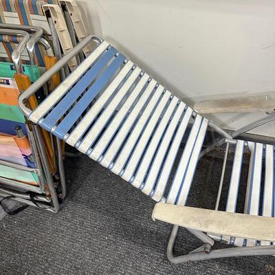LOT 92G: 5 Folding Beach Chairs & 72” Beach Umbrellas
