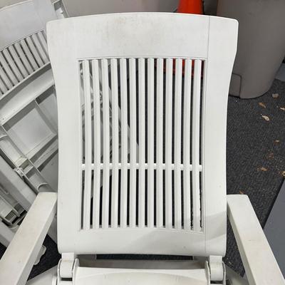 LOT 93G: Folding Patio Furniture - 4 Chairs & 2 Tables