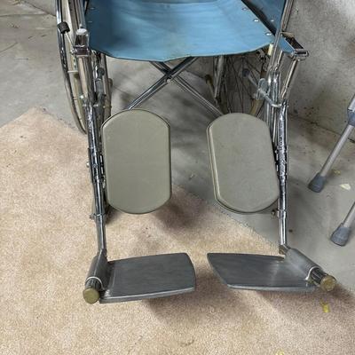 LOT 98B: Everest Jenning Wheelchair & 2 Sets Of Crutches