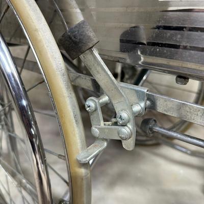 LOT 98B: Everest Jenning Wheelchair & 2 Sets Of Crutches