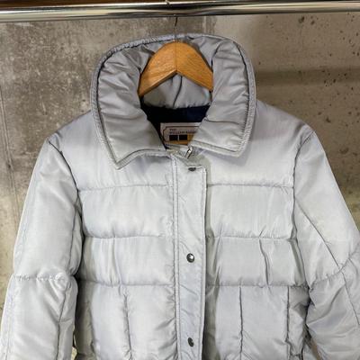 LOT 100B: Collection Of Women’s Jackets, Coats & More