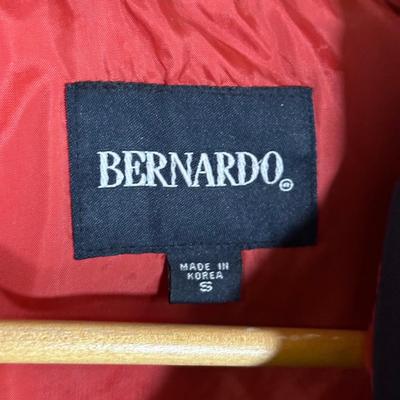 LOT 106B: Jacket/Vest Collection Size Small-Medium