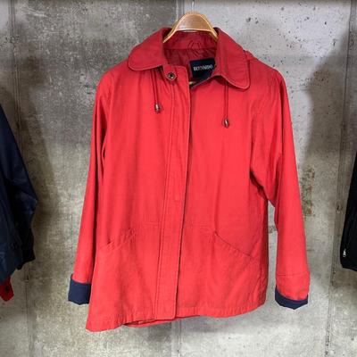 LOT 106B: Jacket/Vest Collection Size Small-Medium