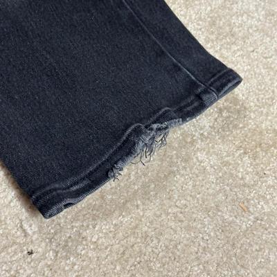 LOT 108B: Women’s Denim Jeans/Shorts Collection