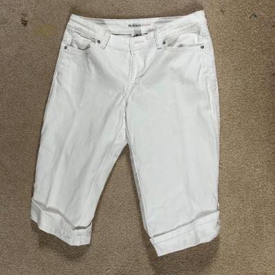 LOT 108B: Women’s Denim Jeans/Shorts Collection