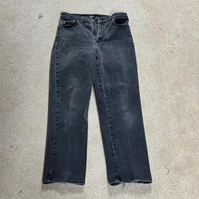 LOT 108B: Women’s Denim Jeans/Shorts Collection