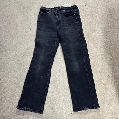 LOT 108B: Women’s Denim Jeans/Shorts Collection