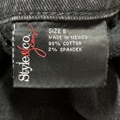 LOT 108B: Women’s Denim Jeans/Shorts Collection