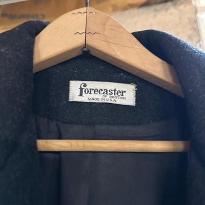 LOT 110B: Women’s Sport Coats & More!