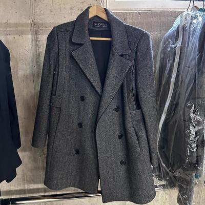 LOT 110B: Women’s Sport Coats & More!